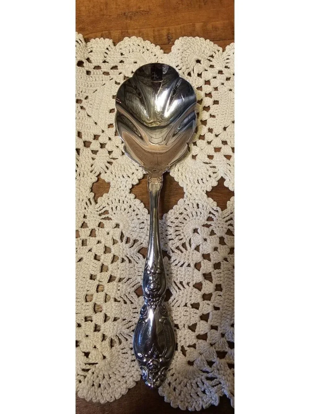Vintage  Louisiana Oneida Community Flower Scalloped Serving Replacement Spoon